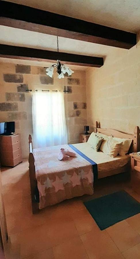 Bed and Breakfast Ta Gorg Кала Экстерьер фото